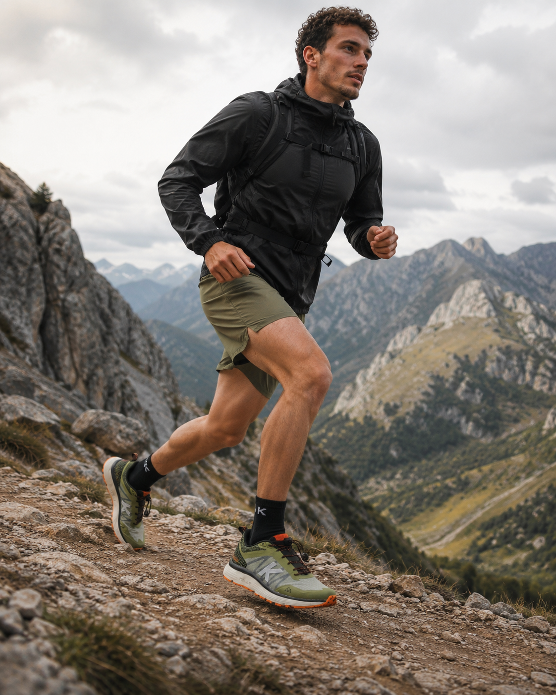 World Travel Running Shoes- Dark Green